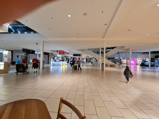Jersey Gardens - Main Entrance - Thumbnail