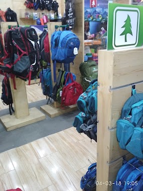 Consina Store serpong, Author: Dharma Mahesa