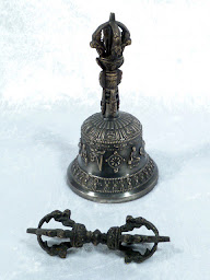 Photo n°5 de Artisans du Népal à La Flotte (Magasin d'instruments de musique)