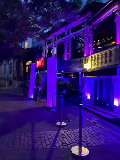 Max’s Bar - Thumbnail