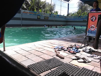 Photos of Golden Aquatic