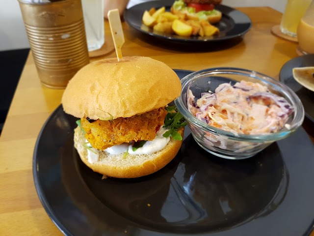 LYR Speciality Coffee and Food