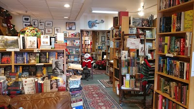 Landmark Booksellers | Franklin, Tennessee