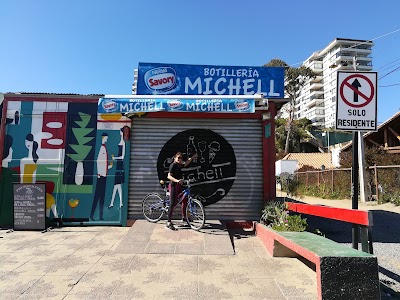 Photos of Botiller&iacute;a Michell