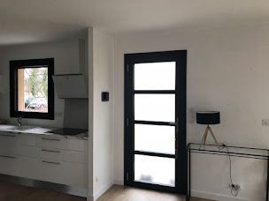 Photo n°43 de Spécial Menuiseries- Milhaud à Milhaud (Installateur de double vitrage)