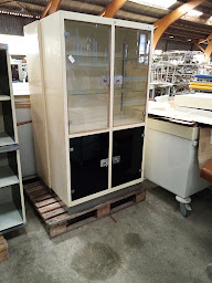 Photo n°5 de Les greniers de l'espoir de l association femmes en détresse à Montaigu-Vendée (Magasin de meubles d'occasion)