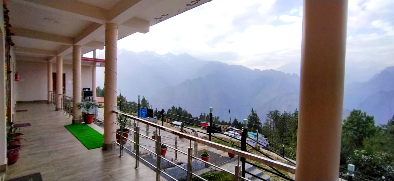 Pine Palace Homestay