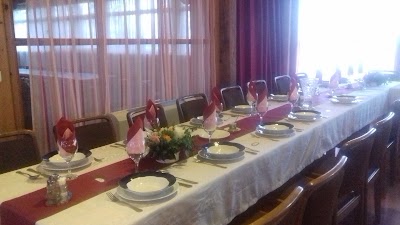 Photos of Le&aacute;nyv&aacute;r Inn