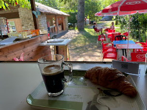 Photo n°15 de Camping du vieux pont à Saint-Alban-Auriolles (Terrain pour camping-cars)