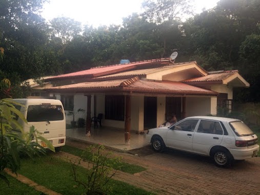 Mango family Holliday bungalow and VILLA, Author: Dinesh Nelundeniya