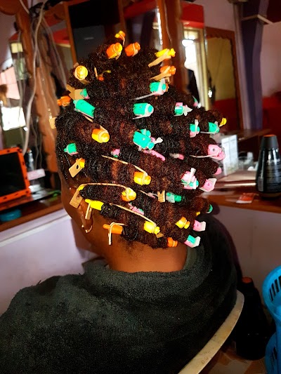 Photos of Mwas Dreds Salon