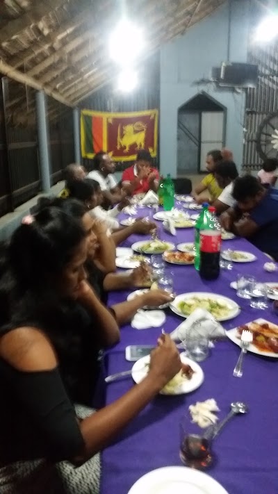 Photos of Italian pizza and restoran