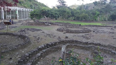 Photos of Yacimiento de Santa Ana-La Florida