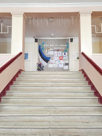 Photos of Kallaste School