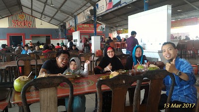 Photos of Bebek Sinjay