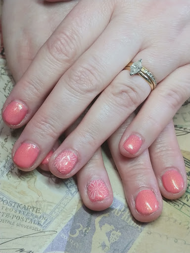 Glitz & Glam Nail Salon - Thumbnail
