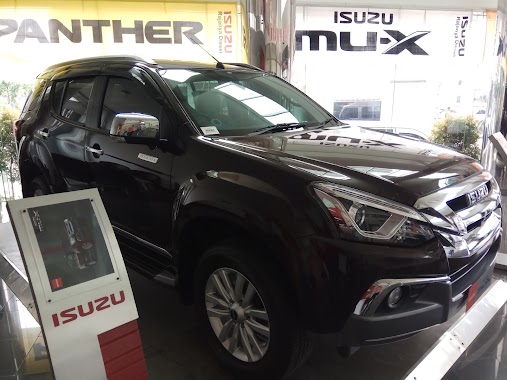 Dealer Isuzu Fatmawati Astra International, Author: Eko Andriyanto