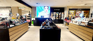 Photo n°4 de MAC Cosmetics à La Valette-du-Var (Maquilleur.euse)
