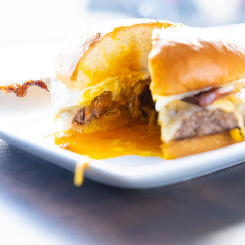 Da Burger Wing Hub by null