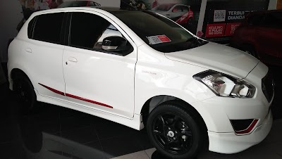 Photos of Nissan Datsun dealer Bali