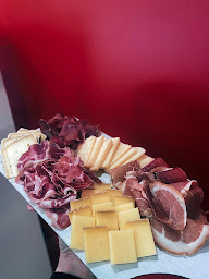 Photo n°15 de La Belle Rouge 2.0 Fromage et charcuterie fine à Strasbourg (Épicerie fine)