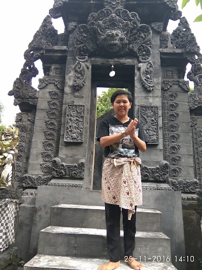 Photos of Pura Candi Untoroyono