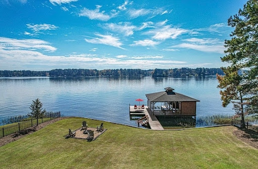 Kristy Heesch- Realtor® - Thumbnail