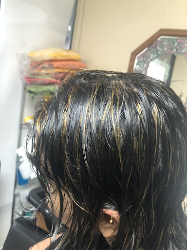 Threading Herbal Salon