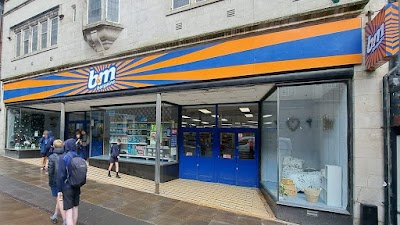 B&M Store