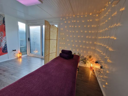 Solaris Wellbeing (massage therapist)