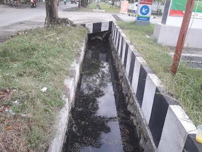 Photos of 51.601124 gas stations Ketintang