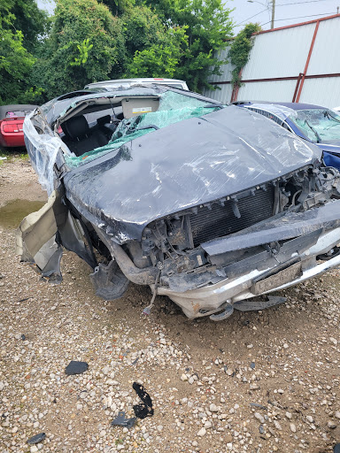South Loop Auto Storage - Visual