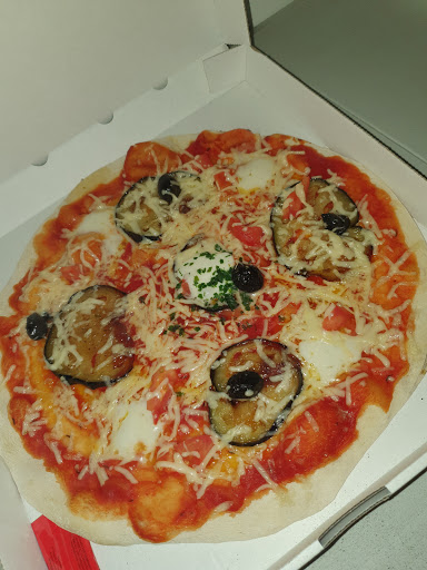 Photo 3 - Ruby’S Pizza