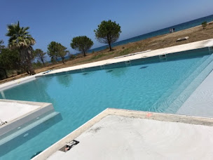 Photo n°24 de Pavillon Bleu Piscine à Menton (Société de construction de piscine)