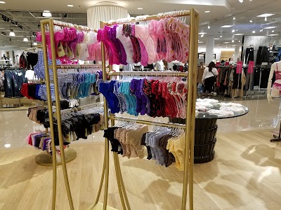 Photos of Nordstrom Los Cerritos Center
