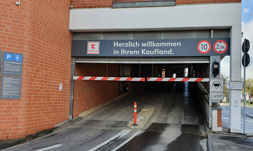 Parkhaus Kaufland Logo