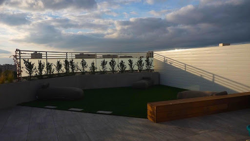 Photo de Les Rénovateurs du Bassin - Couvreur / Menuisier / Terrasses / Agrandissements bois Bassin d'Arcachon à Sanguinet (40460)