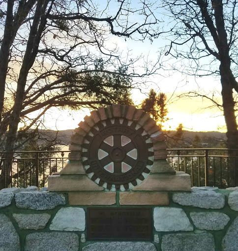 Rotary International Memorial - Thumbnail