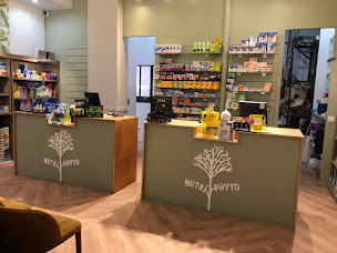 Photo n°18 de Pharmacie Saint Pierre à Paris (Pharmacie)