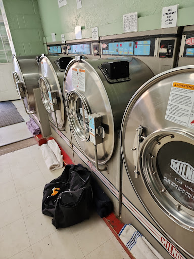 Holiday Laundry - Visual