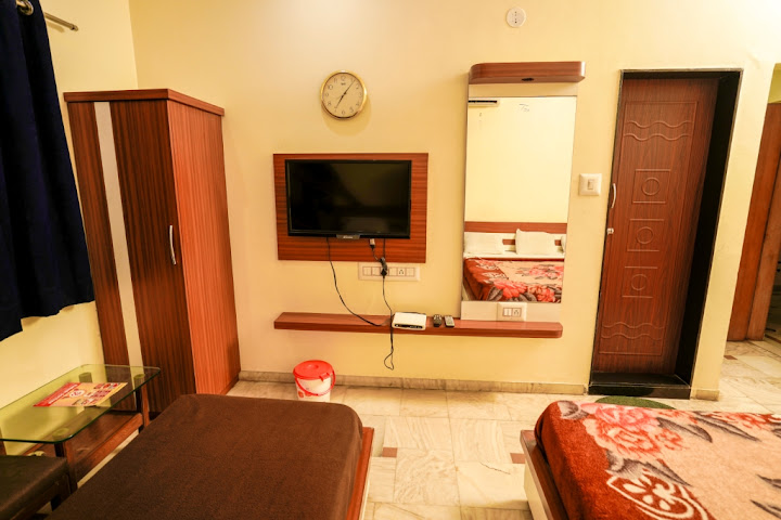 Hotel Bhakti by null