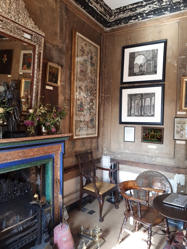 LASSCO Brunswick House