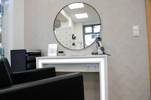 Beauty Lounge by Ana Correia - Thumbnail