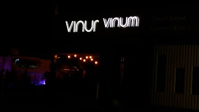 Photos of Vinum Store Tib&aacute;s