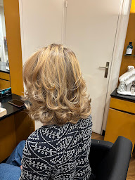 Photo n°2 de Hair Land à Orléans (Salon de coiffure)