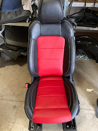 Photo n°5 de Siege-utilitaire.fr – Fabricant Français de Sièges pour Véhicules Utilitaires à Neuville-de-Poitou (Sellerie-bourrellerie)