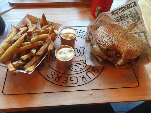Photo 3 - hungry's burger