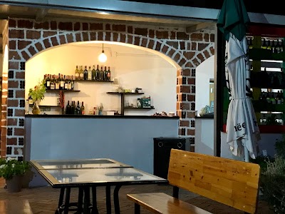 Bar Restaurant Trifilia