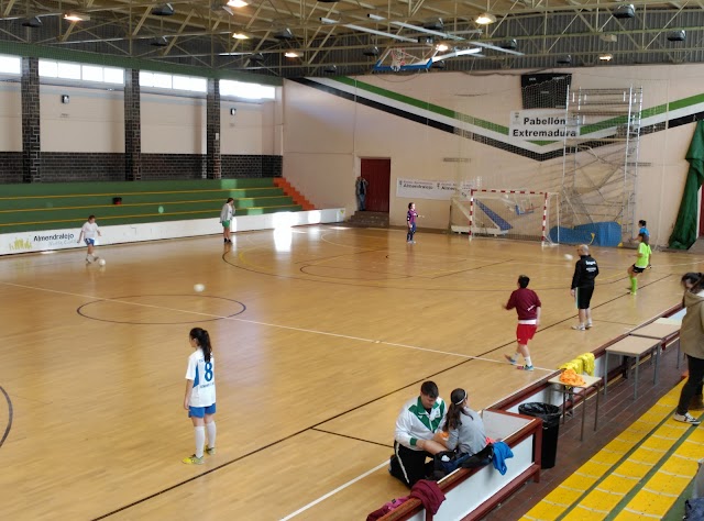 Polideportivo municipal don tomás de la hera