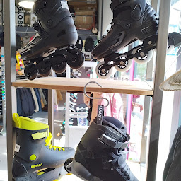 Photo n°23 de Evasion Skateshop Auray à Auray (Magasin de vêtements de sport)